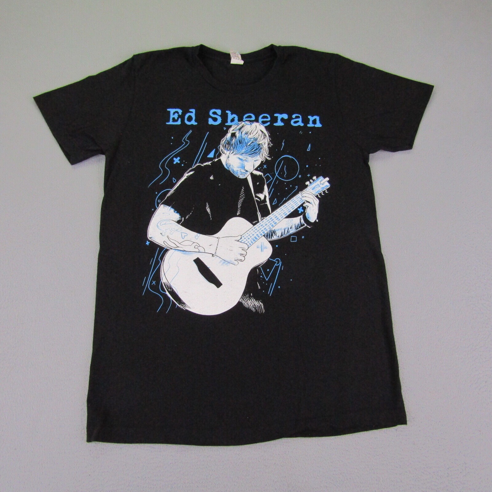 Ed Sheeran Shirt Mens Medium Black Divide Album Cover Graphic Concert Guitar Tee