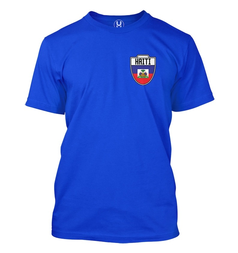 Haiti Soccer Crest Men's T-Shirt - Country Pride Proud Heritage Nationality Compete World Competition Represent Futbol Sports