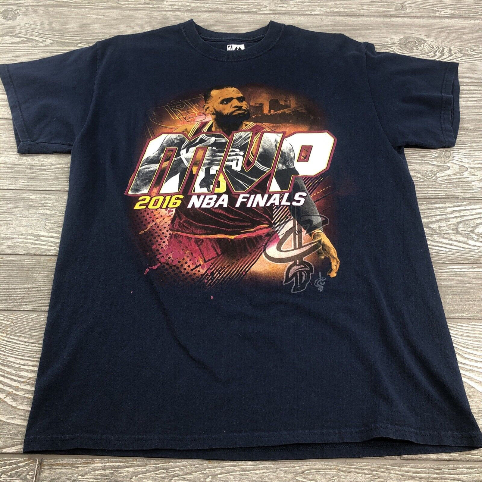 Majestic LeBron James T Shirt