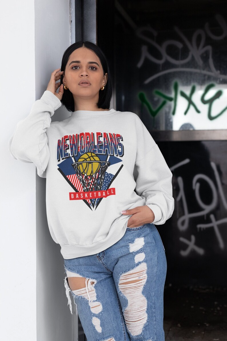 New Orleans Basketball 90s Throwback Crewneck Unisex Sweatshirt