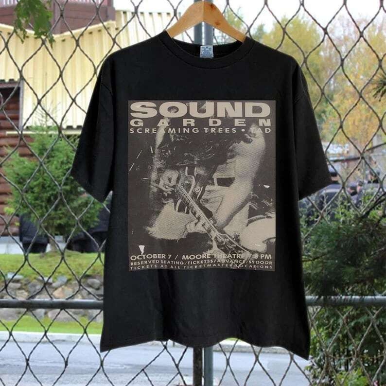 Soundgarden Music Rock Concert Vintage, 90s Retro Concert Music Tshirt