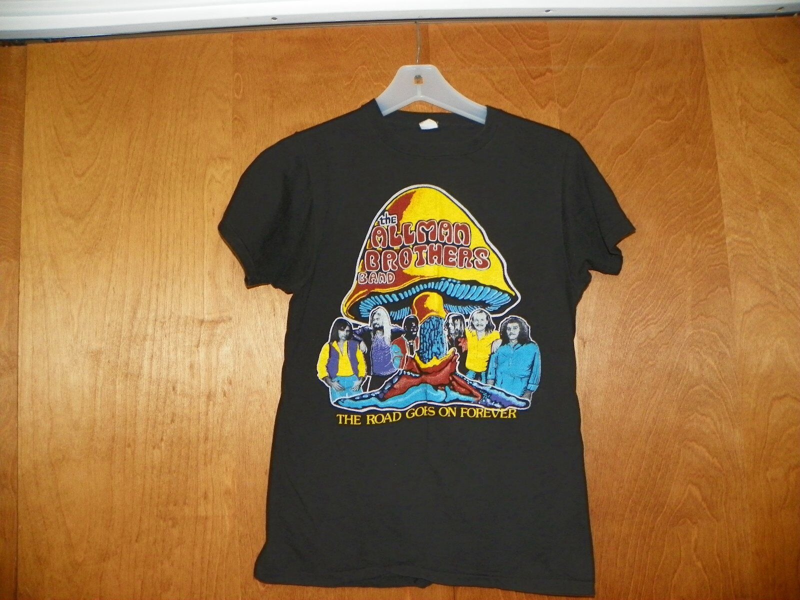 VTG 1970'S THE ALLMAN BROTHERS BAND ROAD GOES ON FOREVER CONCERT TEE
