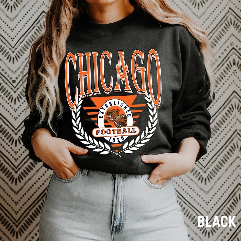 Vintage Chicago Football Sweatshirt, Retro Chicago Crewneck, Chicago Illinois Unisex Sweatshirt black