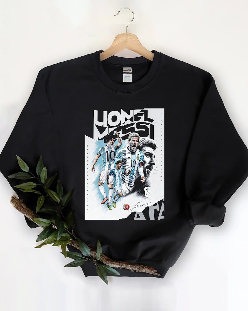 Vintage L I O N E L M E S S I Champion Unisex Sweatshirt black