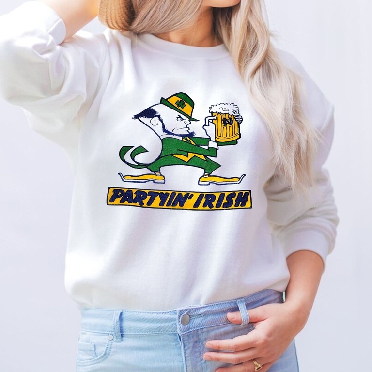 Vintage Style Notre Dame Fighting Irish Parody Uunisex Sweatshirt