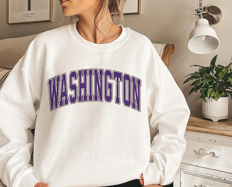 Vintage Style Washington Crewneck Sweatshirt, Washington Crewneck Unisex Sweatshirt