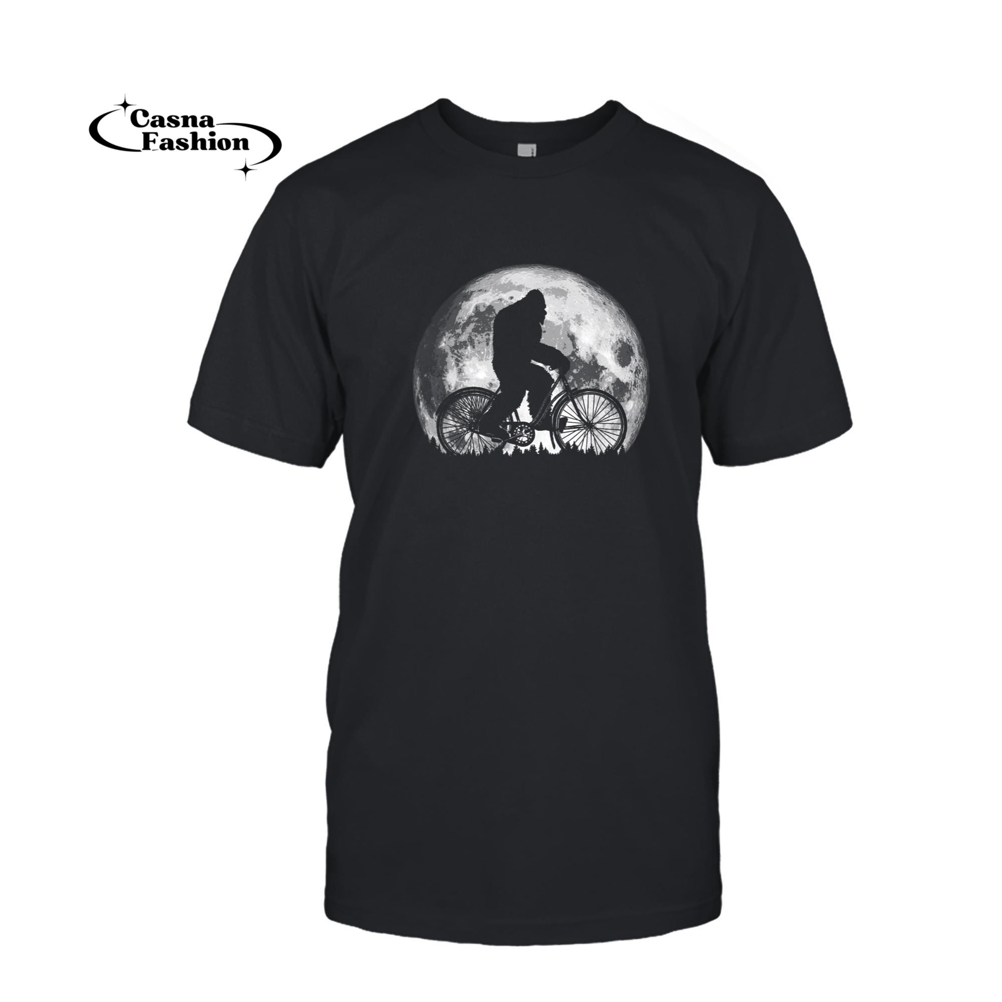 casnafashion_T-shirt_Bigfoot Biking & Moon - Vintage Biker Sasquatch Simple Night T-Shirt_T-shirt_Black