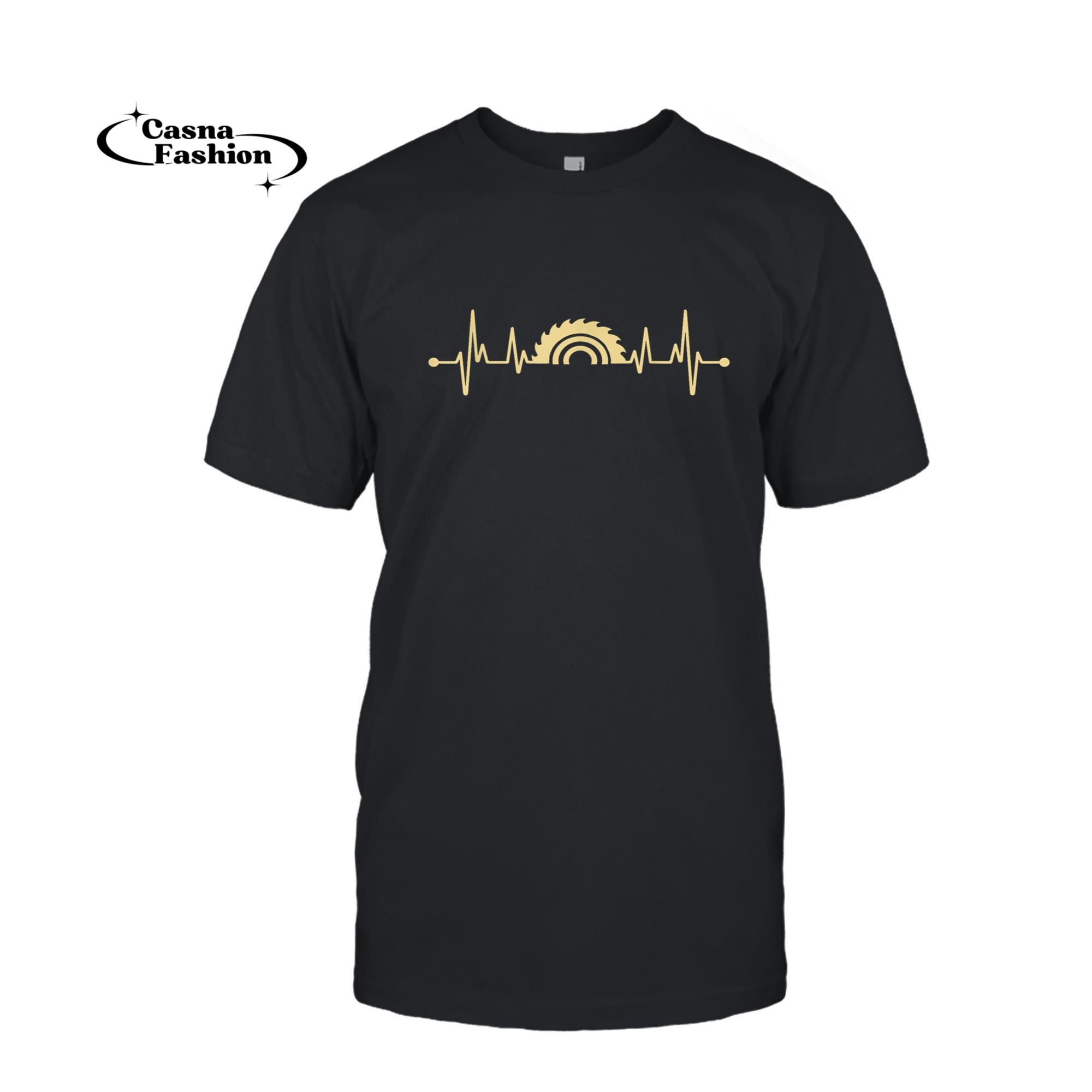 casnafashion_T-shirt_Funny Woodworker Papa Heartbeat Sawdust Cool Carpenter Dad T-Shirt_T-shirt_Black